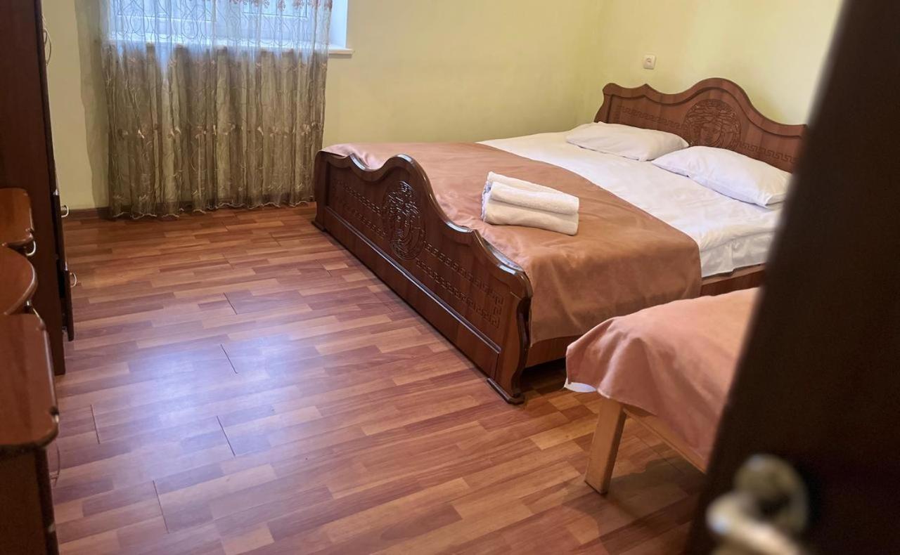 Green House Hotel Goris Room photo